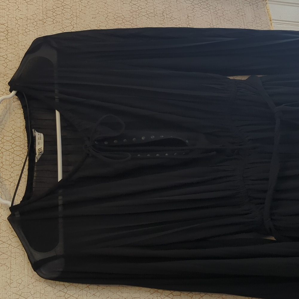 Zara Black Long Sleeve Pleated Short Round Neck Dress With Belt Size Large